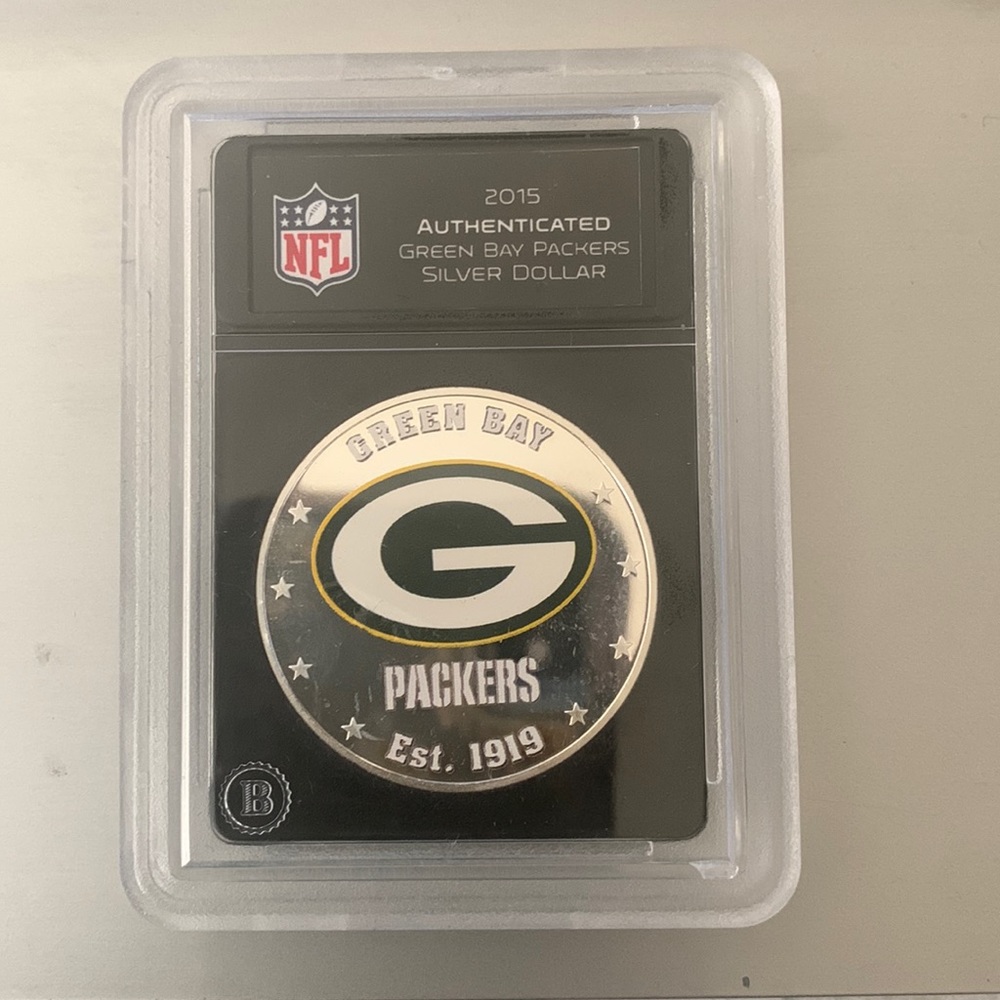Authenticated Green Bay Packers Silver Dollar 2015